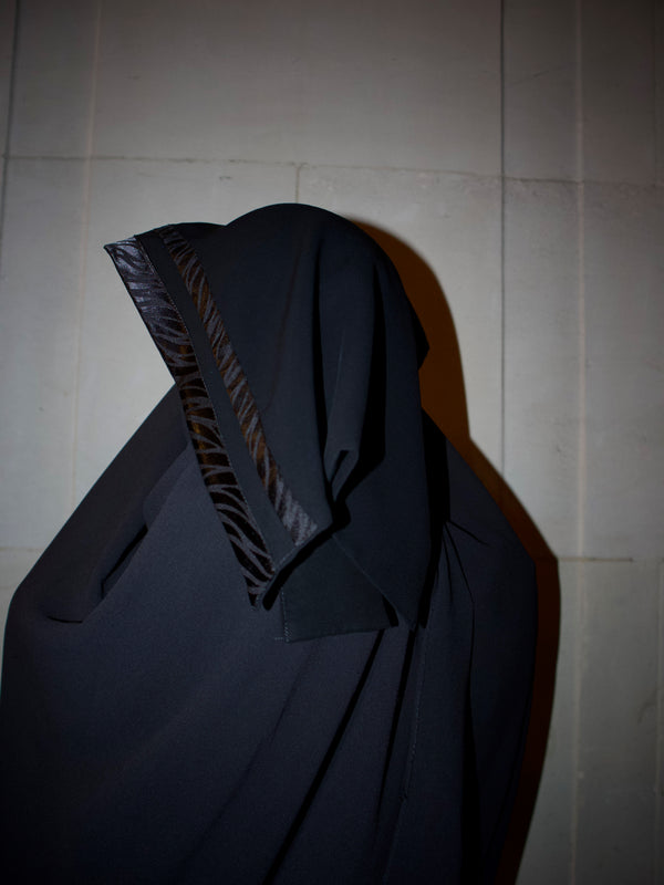 Lady in Black: Borderline